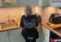 amateur love to taste her arse ft. Galletas Harman — free porn video (7:36)