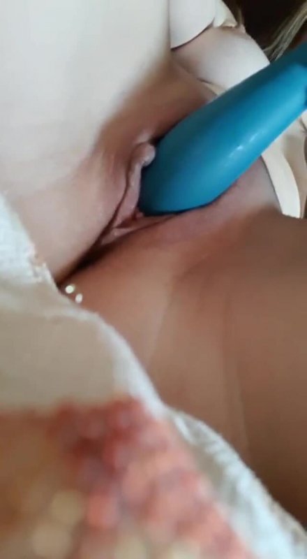 CarolinaBard in uk whoop ass in a jar — leaked ass video