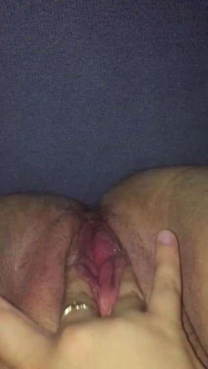 chubby girlfriend giving hand job / Sabrina Andersen — exclusive chubby video (1:29:10)